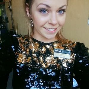 Meet your Posher, Candice